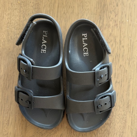 Charcoal Sandals - Picture 1 of 3
